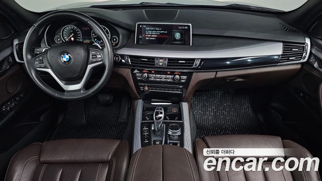 BMW X5 2018 — photo 10