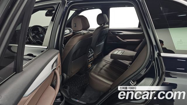 BMW X5 2018 — photo 18