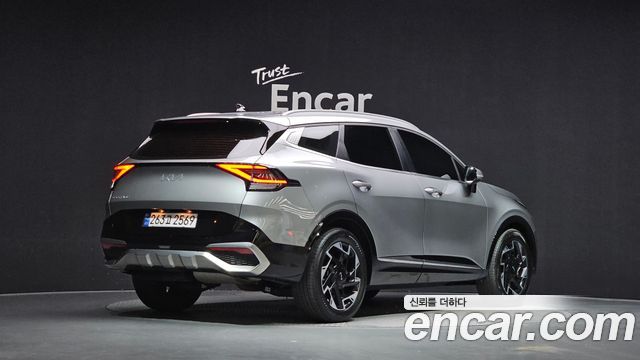 Kia Sportage 2023 — photo 2