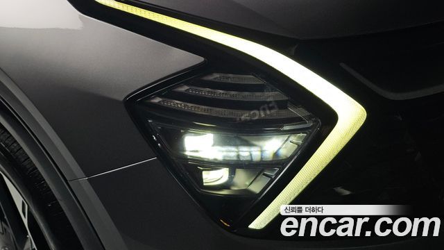 Kia Sportage 2023 — photo 8