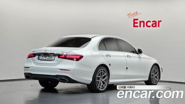 Mercedes-Benz E-Class 2021 — photo 2