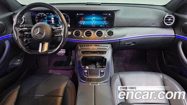 Mercedes-Benz E-Class 2021 — photo 10