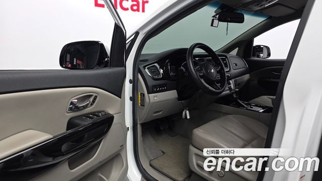 Kia Canival 2019 — photo 13