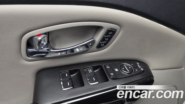Kia Canival 2019 — photo 26