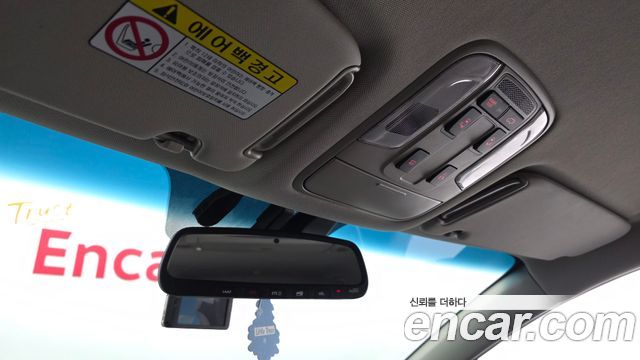 Kia Canival 2019 — photo 28