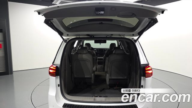 Kia Canival 2019 — photo 35