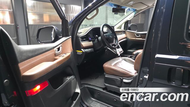 Hyundai Starex 2019 — photo 10