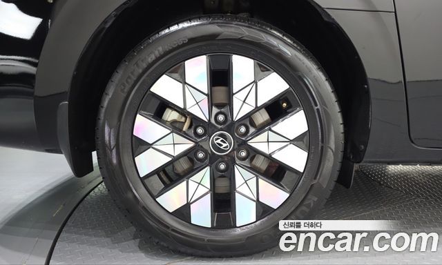 Hyundai Staria 2025 — photo 5