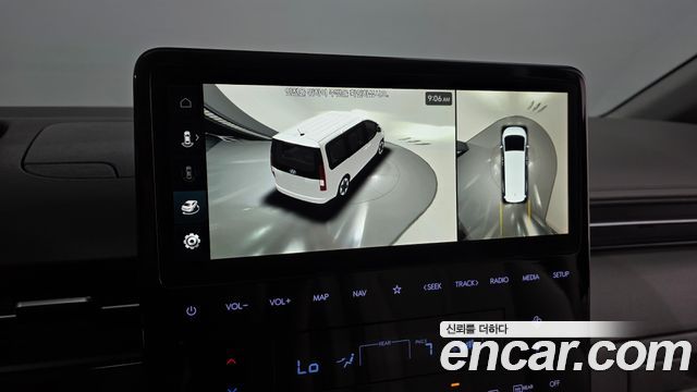 Hyundai Staria 2025 — photo 21