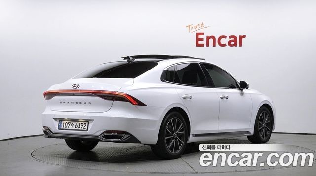 Hyundai Grandeur 2022 — photo 2