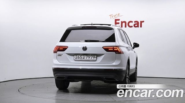 Volkswagen Tiguan 2020 — photo 4