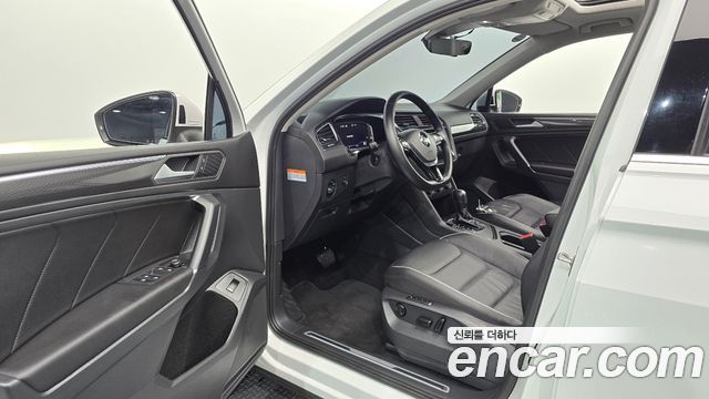 Volkswagen Tiguan 2020 — photo 10