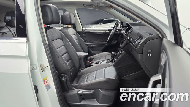 Volkswagen Tiguan 2020 — photo 11