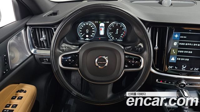 Volvo V60 2020 — photo 19