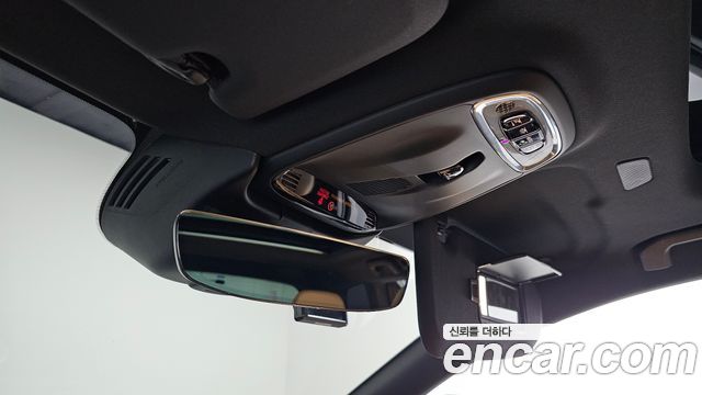 Volvo V60 2020 — photo 24
