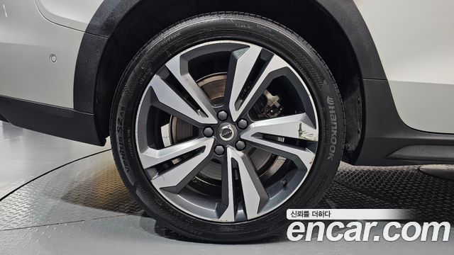 Volvo V60 2020 — photo 7