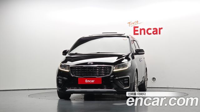 Kia Canival 2019 — photo 3