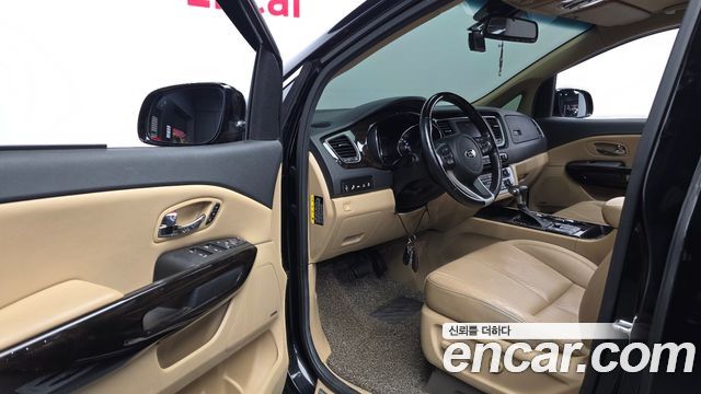 Kia Canival 2019 — photo 13