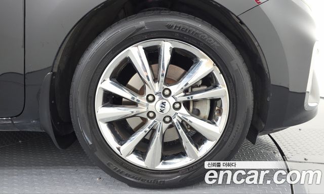 Kia Canival 2019 — photo 7