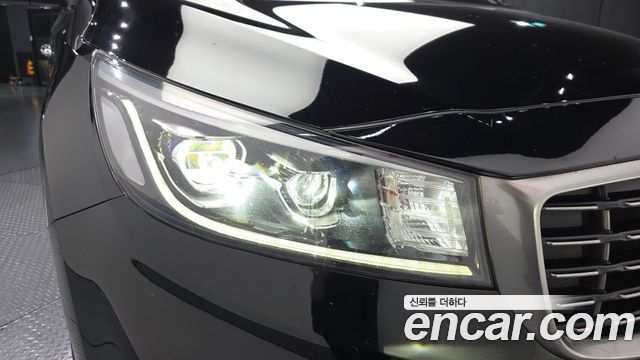 Kia Canival 2019 — photo 8