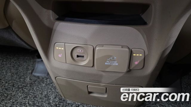 Kia Canival 2019 — photo 30
