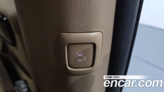 Kia Canival 2019 — photo 31