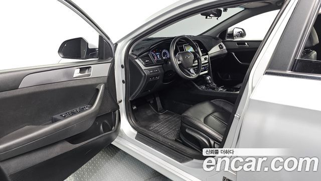 Hyundai Sonata 2018 — photo 13