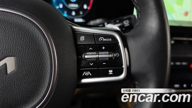 Kia Canival 2023 — photo 15