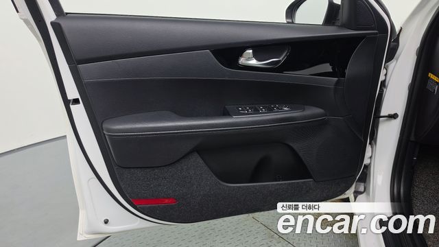 Kia K3 2021 — photo 14