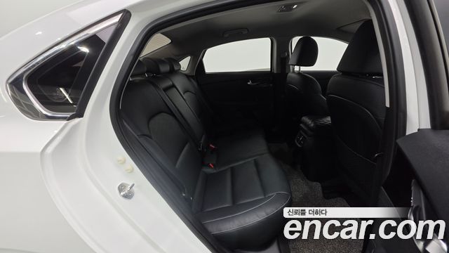 Kia K3 2021 — photo 29