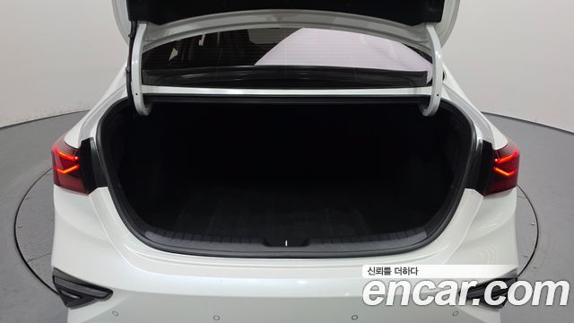 Kia K3 2021 — photo 30