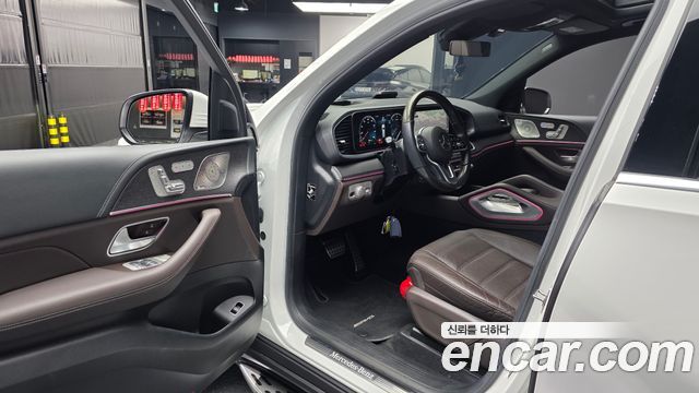 Mercedes-Benz GLS-Class 2022 — photo 13