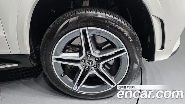 Mercedes-Benz GLS-Class 2022 — photo 7