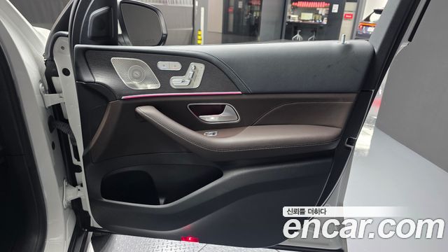 Mercedes-Benz GLS-Class 2022 — photo 15