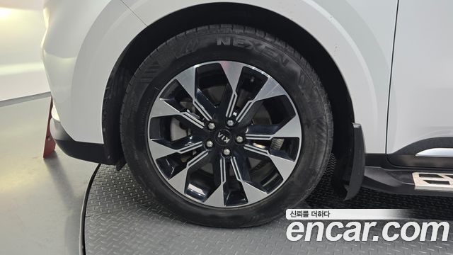 Kia Canival 2021 — photo 5