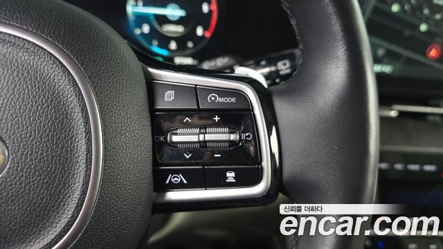Kia Canival 2021 — photo 25