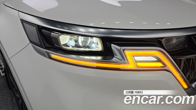 Kia Canival 2021 — photo 8