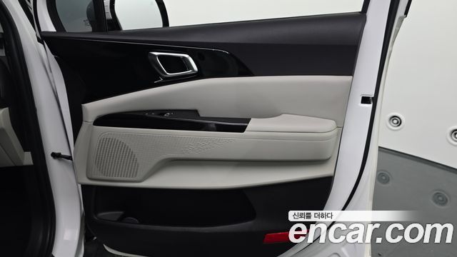 Kia Canival 2021 — photo 14
