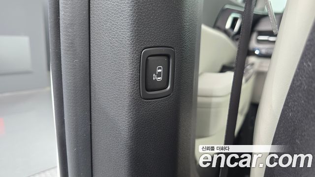 Kia Canival 2021 — photo 30