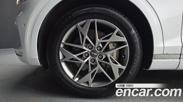 Genesis GV70 2023 — photo 5