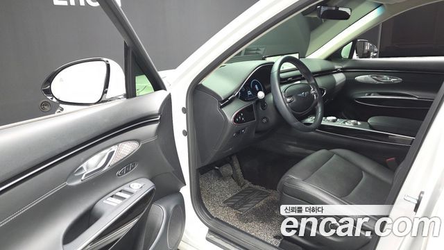 Genesis GV70 2023 — photo 10