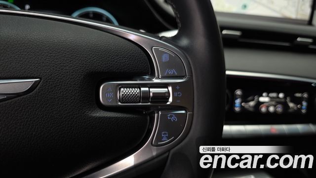 Genesis GV70 2023 — photo 18