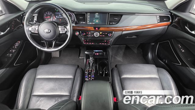 Kia K7 2016 — photo 10