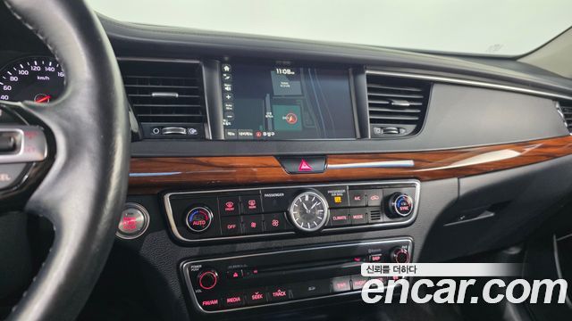 Kia K7 2016 — photo 19