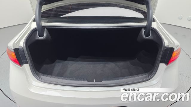 Kia K7 2016 — photo 25
