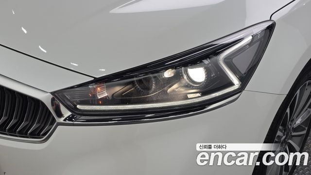 Kia K7 2016 — photo 8