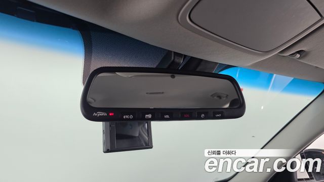 Kia K7 2016 — photo 27