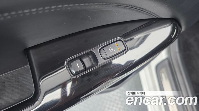 Kia K7 2016 — photo 30