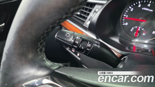 Kia K7 2016 — photo 33