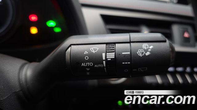 Lexus UX 2022 — photo 26